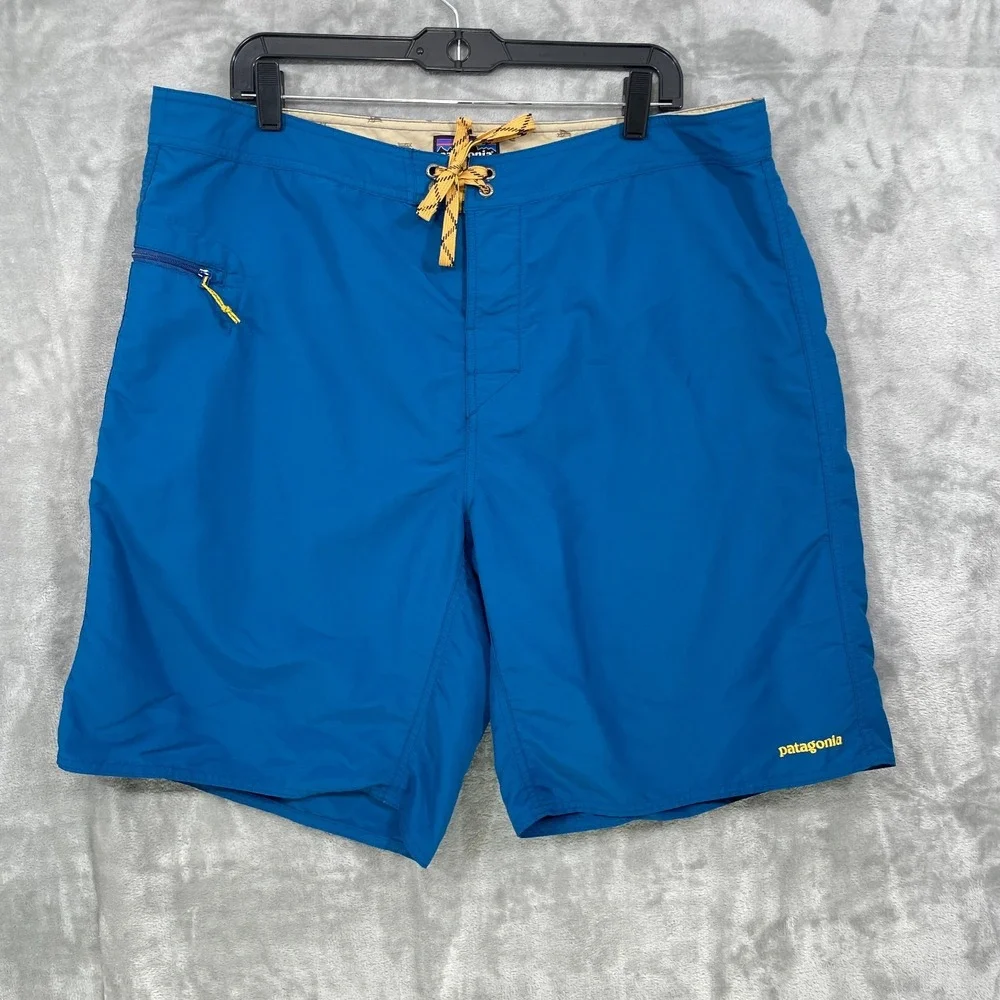 Patagonia Men's Size 40 Wavefarer Board Shorts - 21